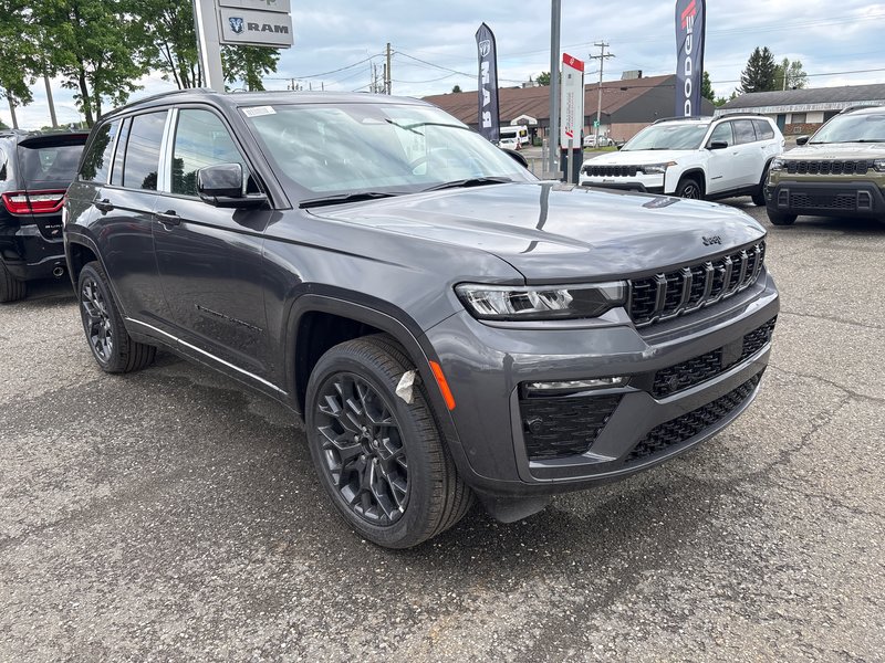 2026 Jeep Grand Cherokee SUMMIT