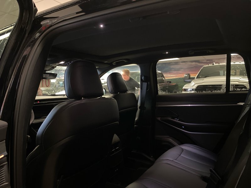 Jeep WAGONEER S LIMITED 2025