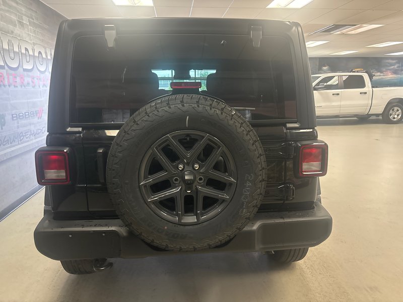 2024 Jeep WRANGLER 4-Door SPORT S
