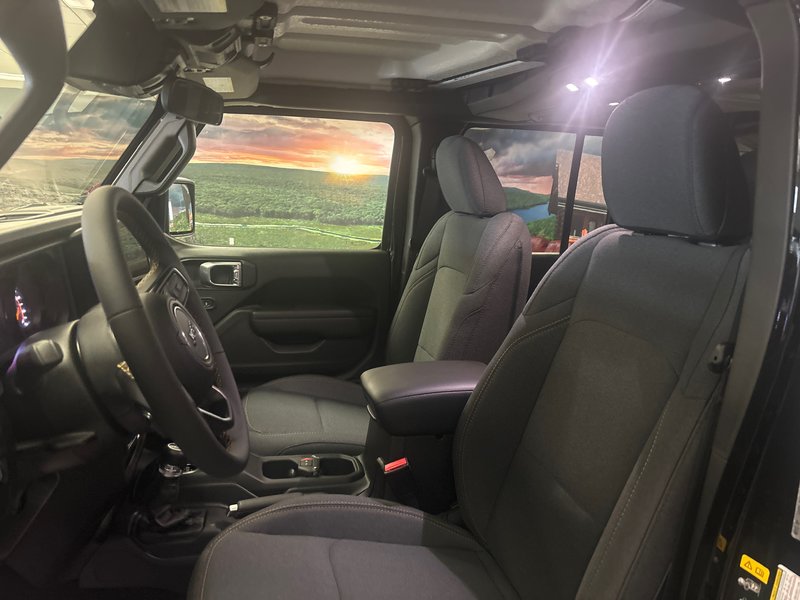 2024 Jeep WRANGLER 4-Door SPORT S