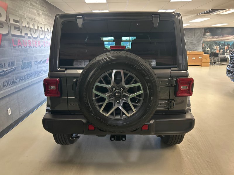 Jeep WRANGLER 4-Door SAHARA 2025