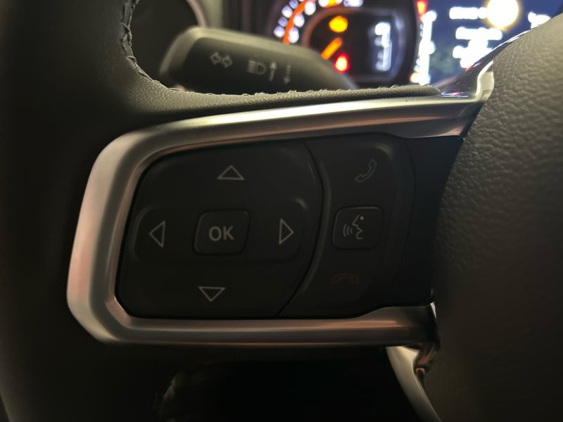 Jeep WRANGLER 4-Door SAHARA 2025