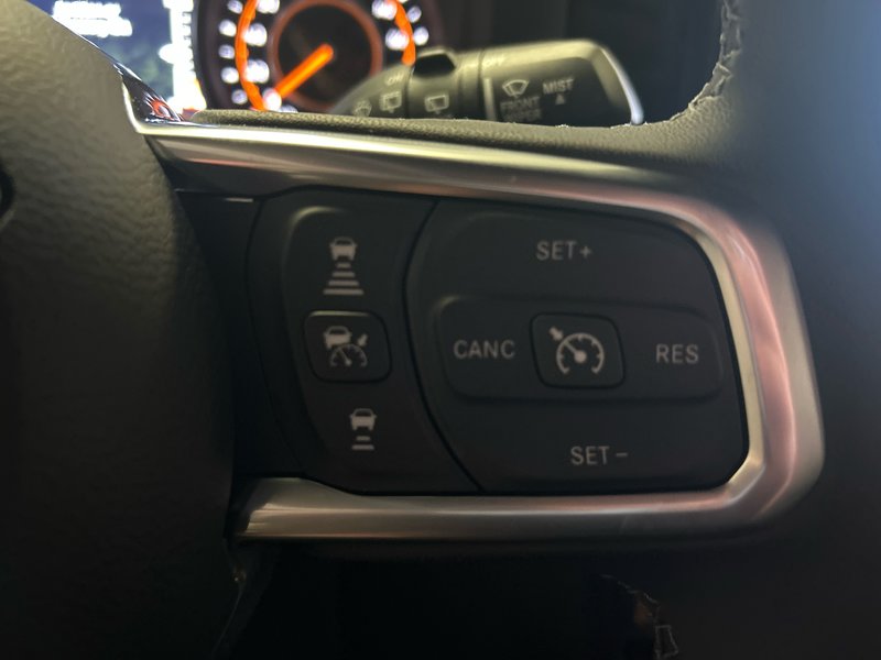 Jeep WRANGLER 4-Door SAHARA 2025