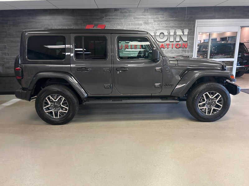 Jeep WRANGLER 4-Door SAHARA 2025