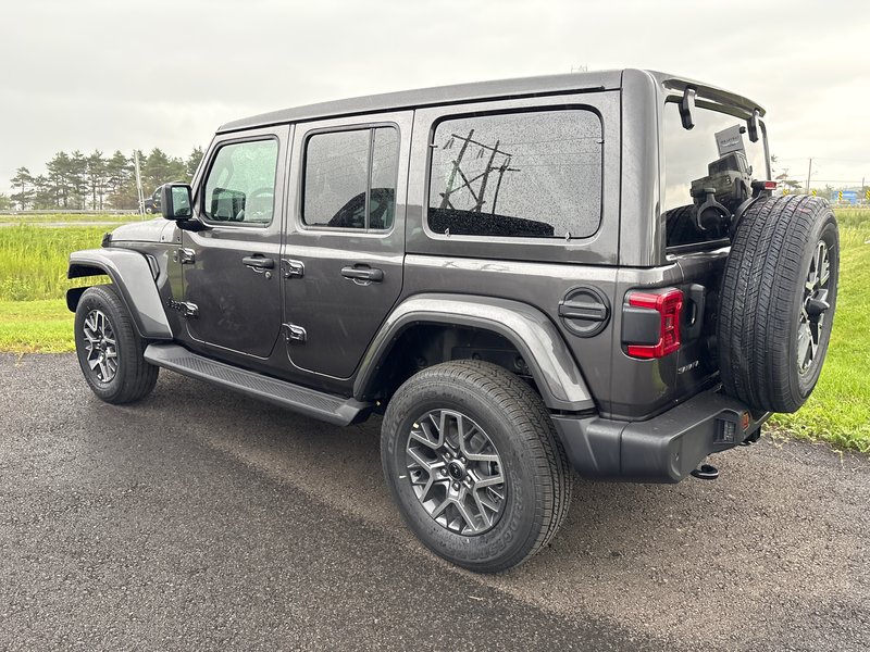 2026 Jeep Wrangler 4-Door SAHARA