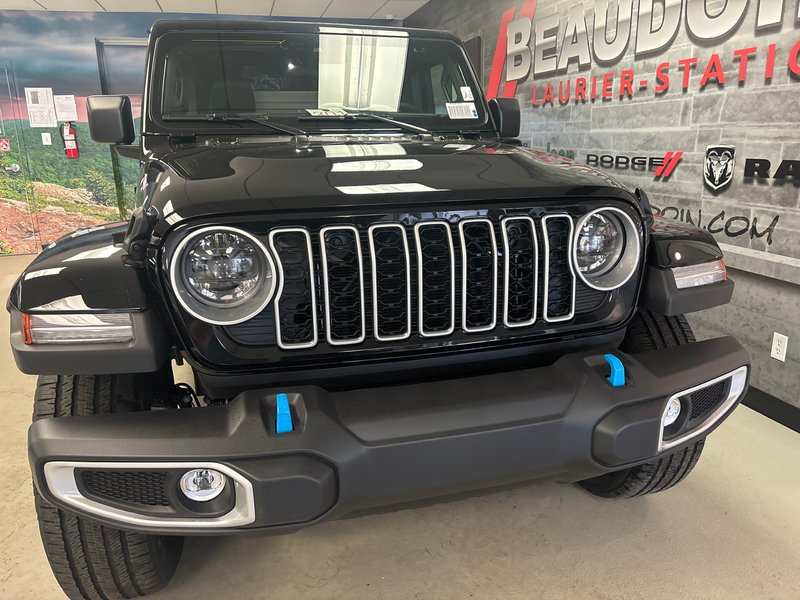 2024 Jeep Wrangler 4xe SAHARA