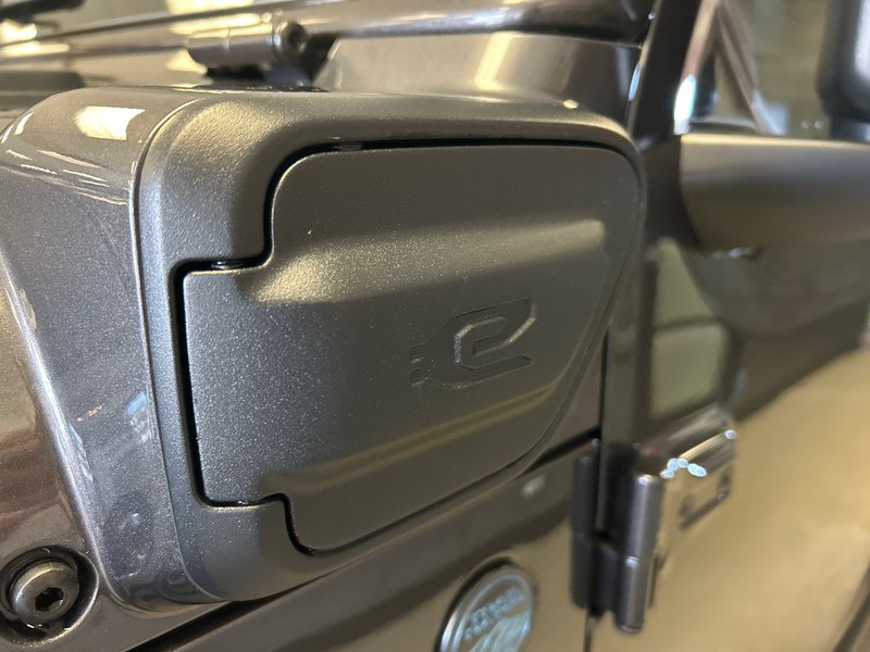 2025 Jeep Wrangler 4xe WILLYS