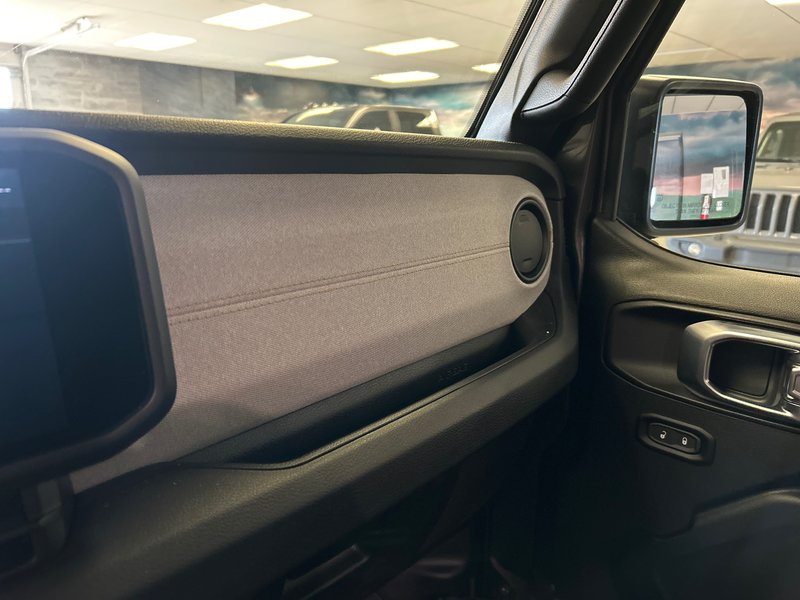 2025 Jeep Wrangler 4xe WILLYS