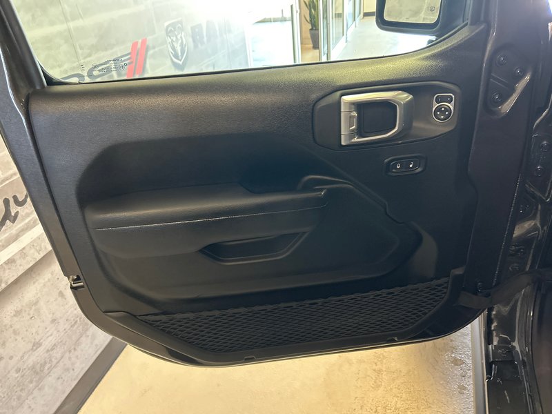 2025 Jeep Wrangler 4xe WILLYS