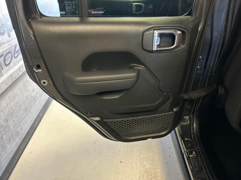 2025 Jeep Wrangler 4xe WILLYS