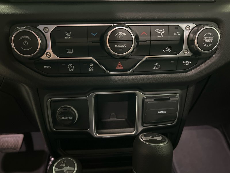 Jeep Wrangler SPORT 2024