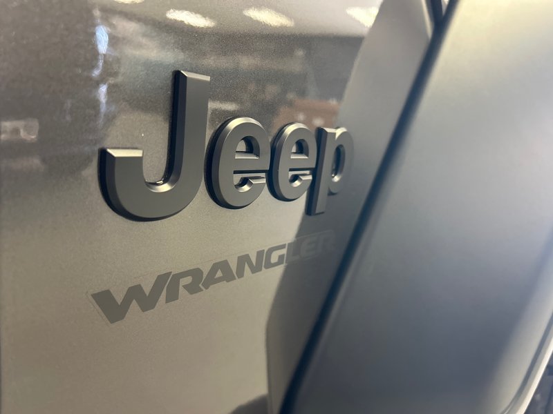 Jeep Wrangler SPORT 2025