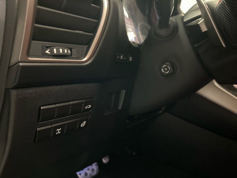 Lexus NX 200T BASE/200T F-SPORT  2016