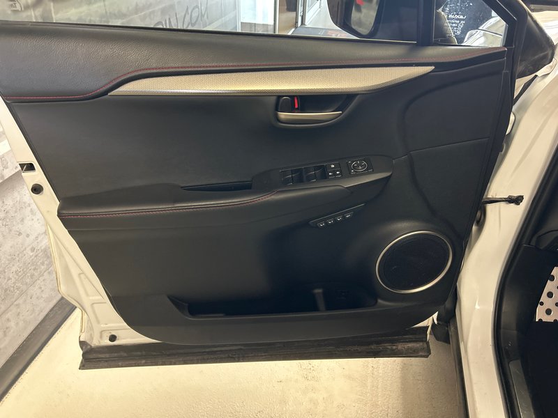 Lexus NX 200T BASE/200T F-SPORT  2016