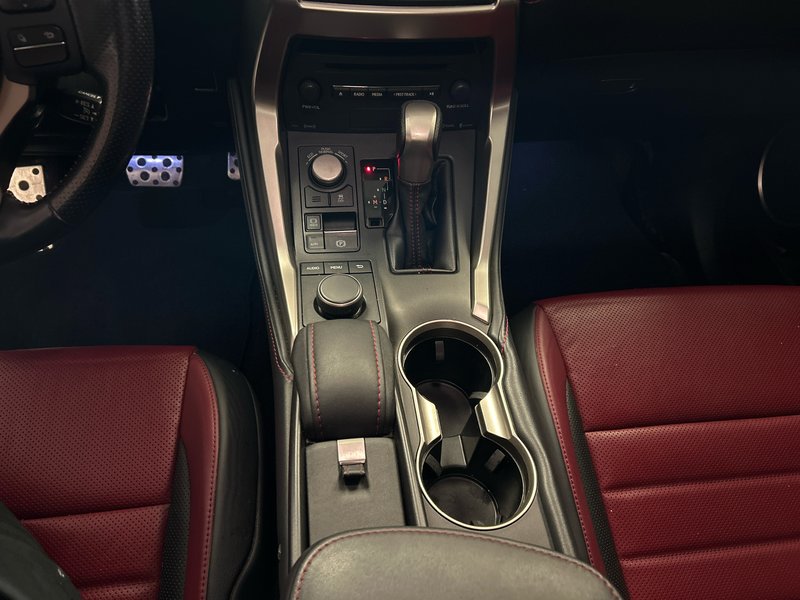 Lexus NX 200T BASE/200T F-SPORT  2016