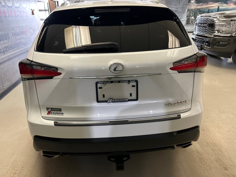 Lexus NX 200T BASE/200T F-SPORT  2016