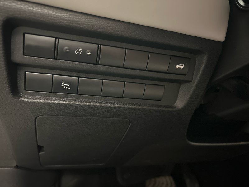 Mitsubishi Outlander  2022