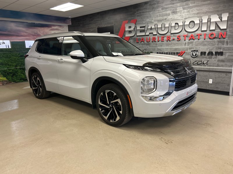 Mitsubishi Outlander  2022