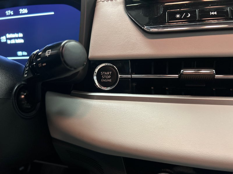 Mitsubishi Outlander  2022