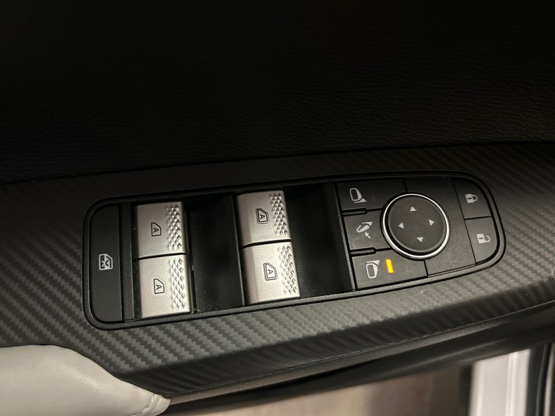 Mitsubishi Outlander  2022