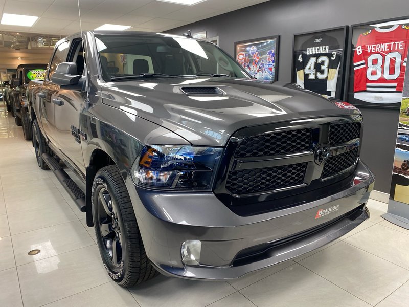 Ram 1500 Classic EXPRESS 2023