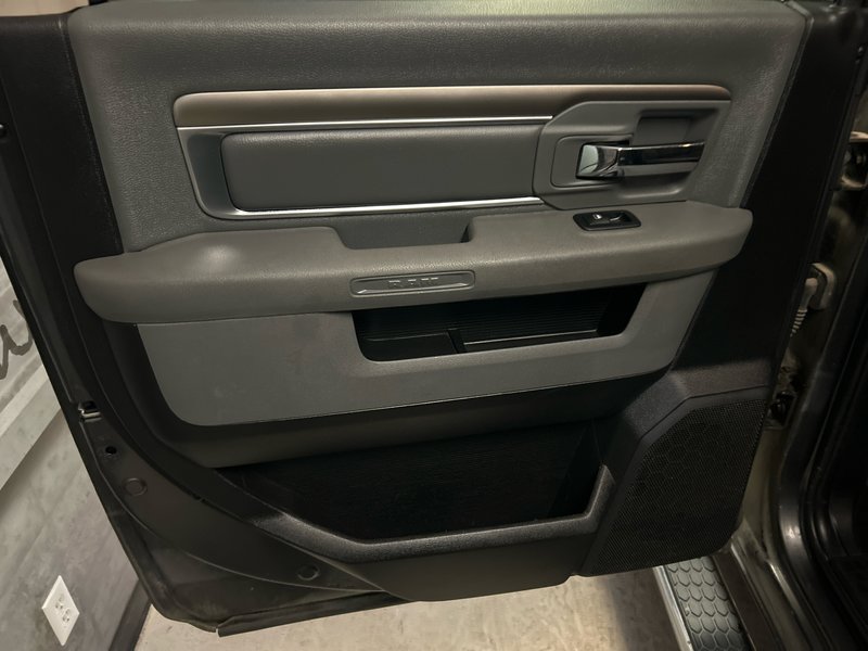 Ram 1500 CREW SLT 2017