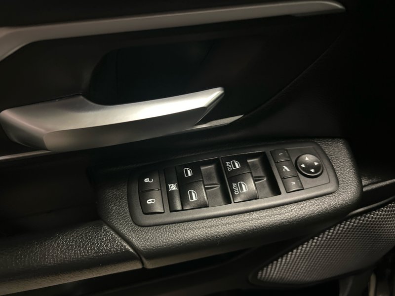 2020 Ram 1500 CREW Big Horn