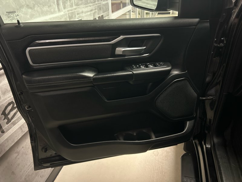 2020 Ram 1500 CREW Big Horn