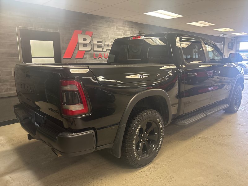 Ram 1500 CREW Rebel 2022 RAM BOX * ÉCRAN 12'' AUDIO HARMAN KARDON * COMMODITÉS DE CAISSES* SUSPENSION PNEUMATIQUE