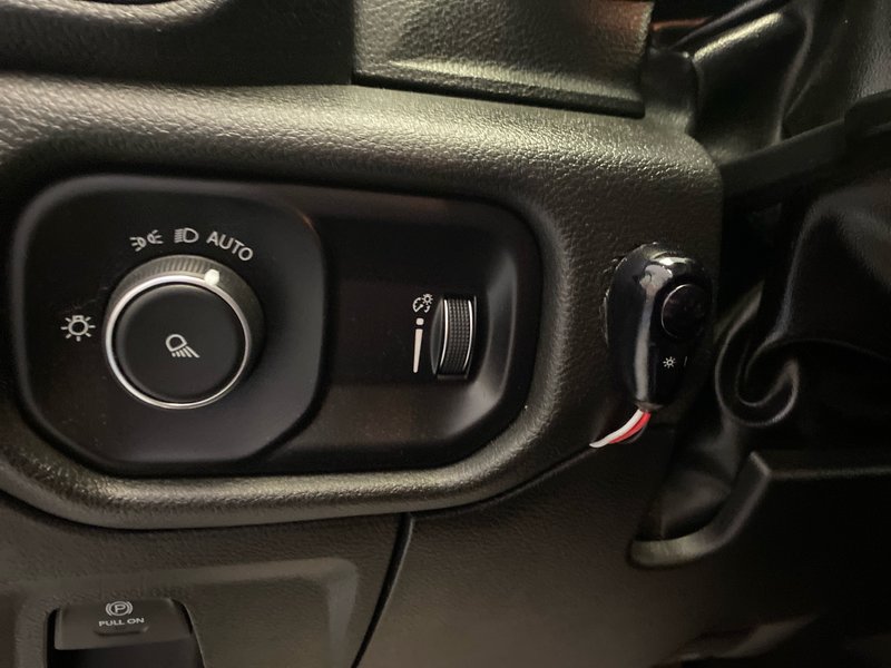 2022 Ram 1500 CREW Tradesman