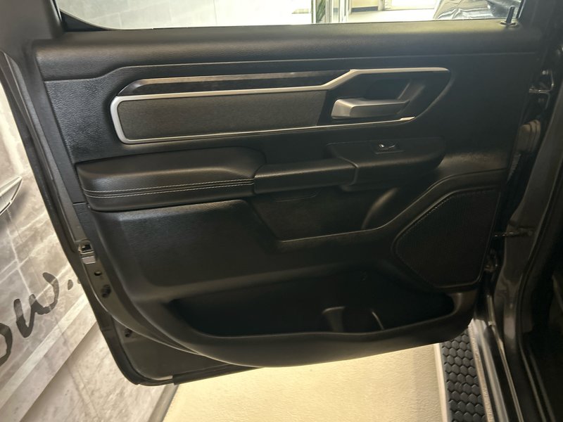 2022 Ram 1500 CREW Big Horn