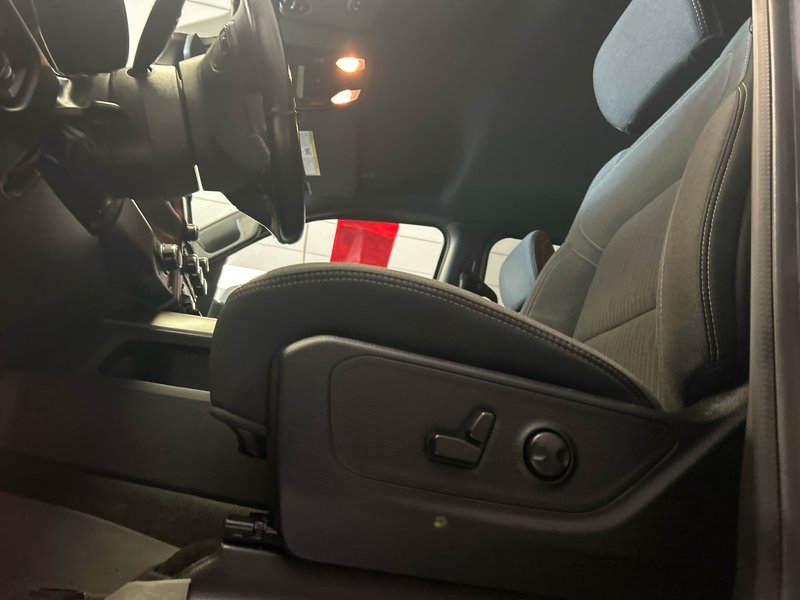 2022 Ram 1500 CREW Big Horn