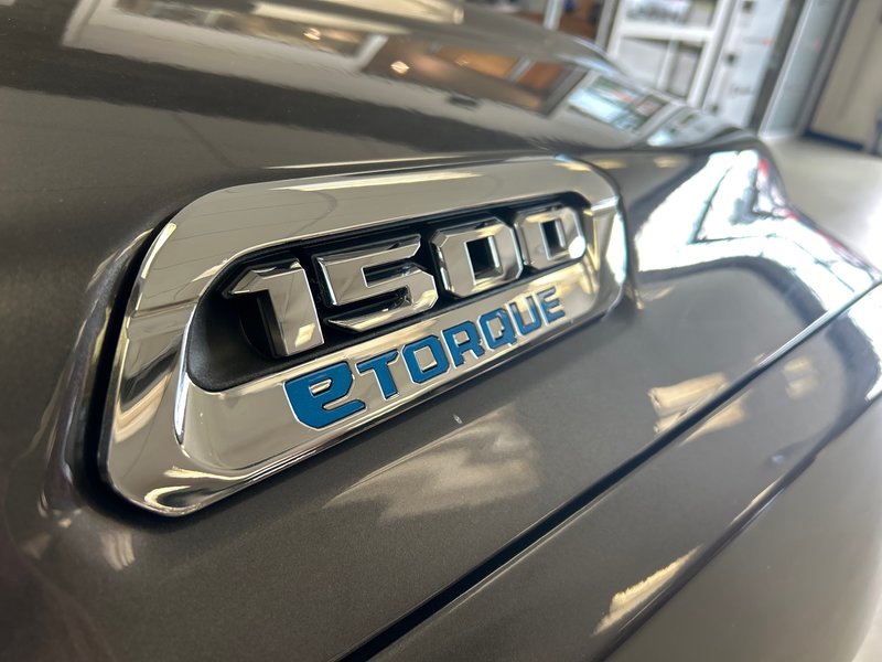 2022 Ram 1500 CREW Big Horn