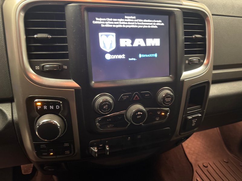 Ram 1500 Big Horn 2014 Cabine équipe * Boîte 6.4