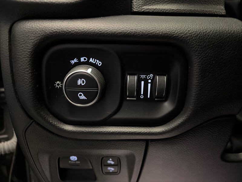 2023 Ram 1500 Sport