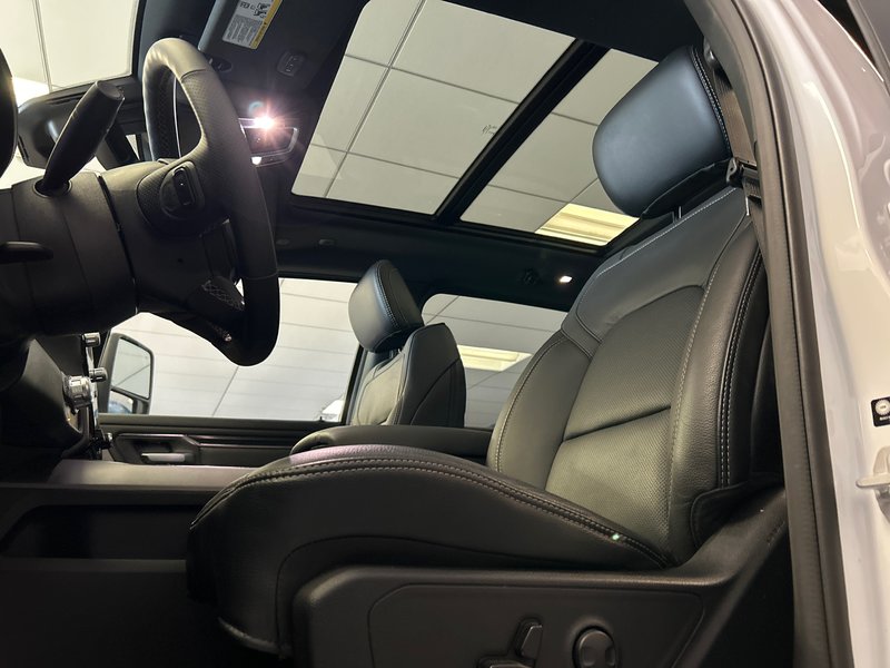 Ram 1500 SPORT 2025 ENSEMBLE REMORQUAGE * CUIR SIÈGES AVANT VENTILÉS * ÉCRAN 14'' AUDIO HARMAN KARDON * CONDUITE ASSISTÉ