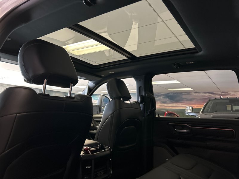 Ram 1500 SPORT 2025 ENSEMBLE REMORQUAGE * CUIR SIÈGES AVANT VENTILÉS * ÉCRAN 14'' AUDIO HARMAN KARDON * CONDUITE ASSISTÉ