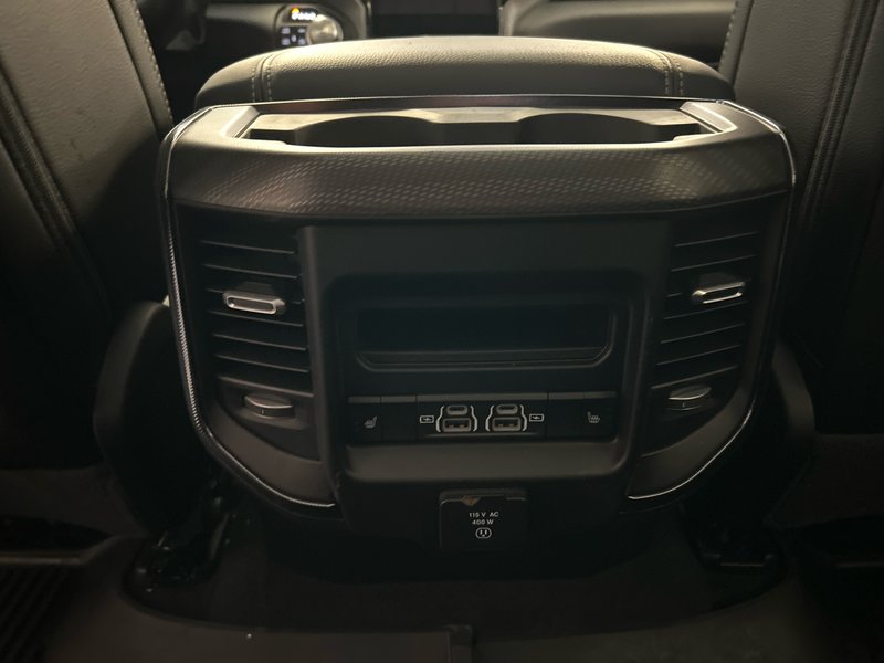 Ram 1500 SPORT 2025 ENSEMBLE REMORQUAGE * CUIR SIÈGES AVANT VENTILÉS * ÉCRAN 14'' AUDIO HARMAN KARDON * CONDUITE ASSISTÉ