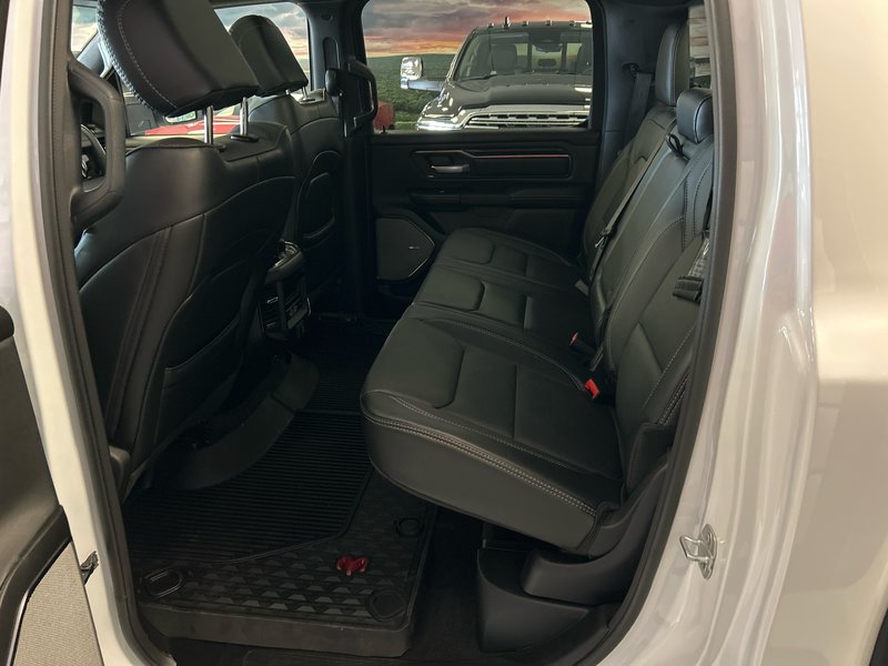 Ram 1500 SPORT 2025 ENSEMBLE REMORQUAGE * CUIR SIÈGES AVANT VENTILÉS * ÉCRAN 14'' AUDIO HARMAN KARDON * CONDUITE ASSISTÉ