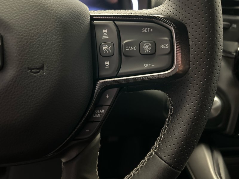 2025 Ram 1500 SPORT