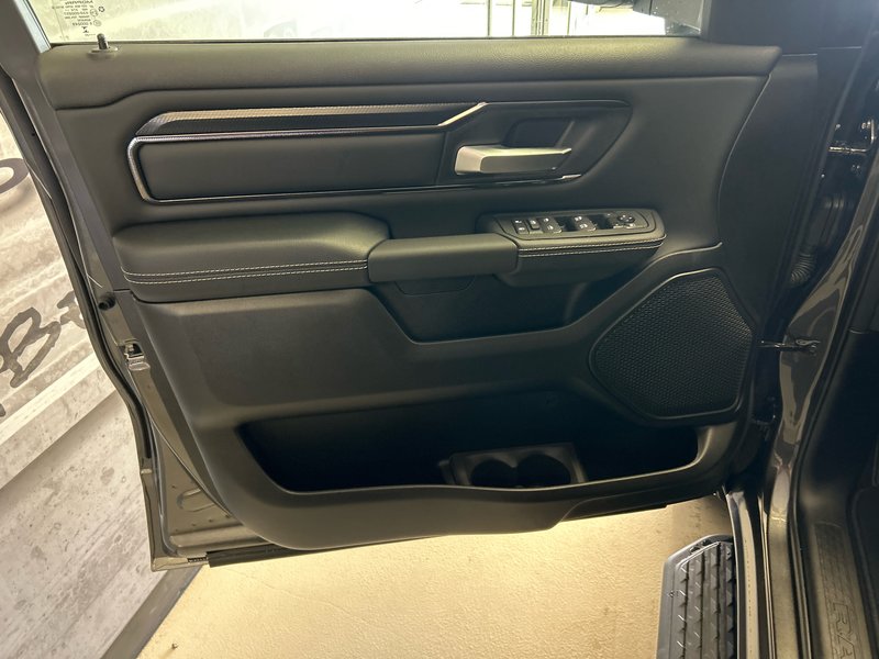 2025 Ram 1500 SPORT