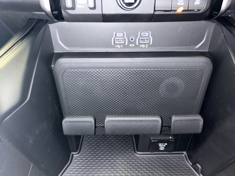 2025 Ram 1500 SPORT