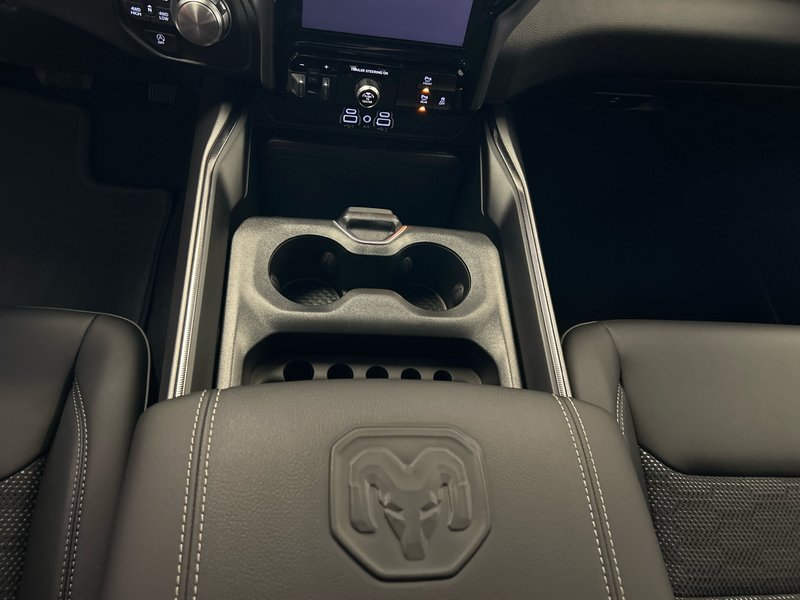 2025 Ram 1500 SPORT