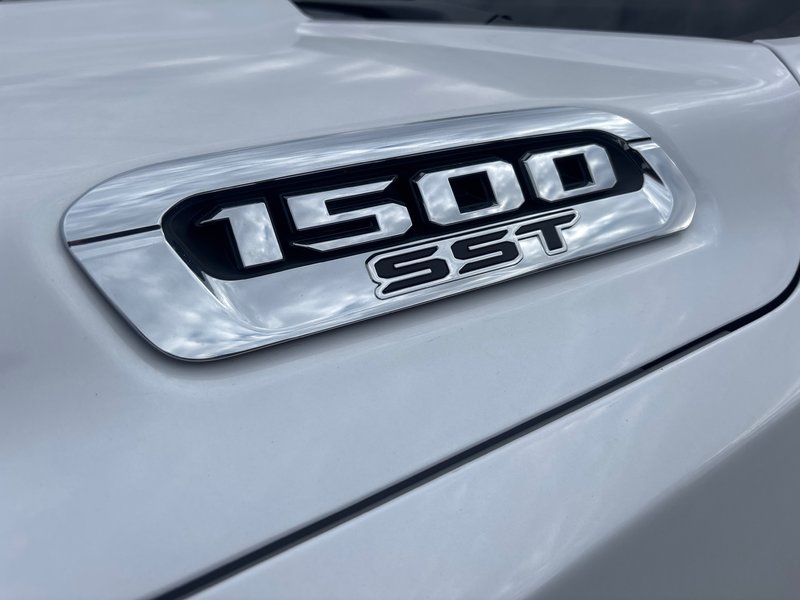 Ram 1500 LARAMIE 2025