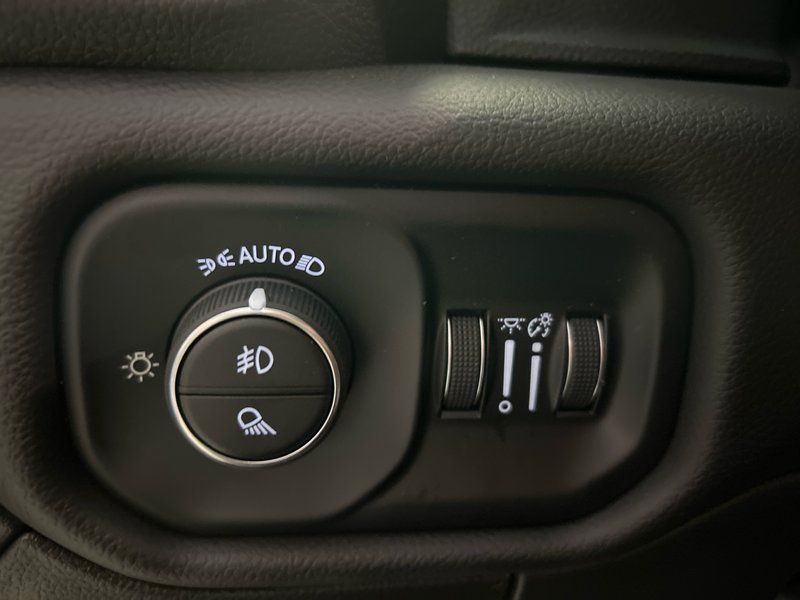 Ram 1500 SPORT 2025