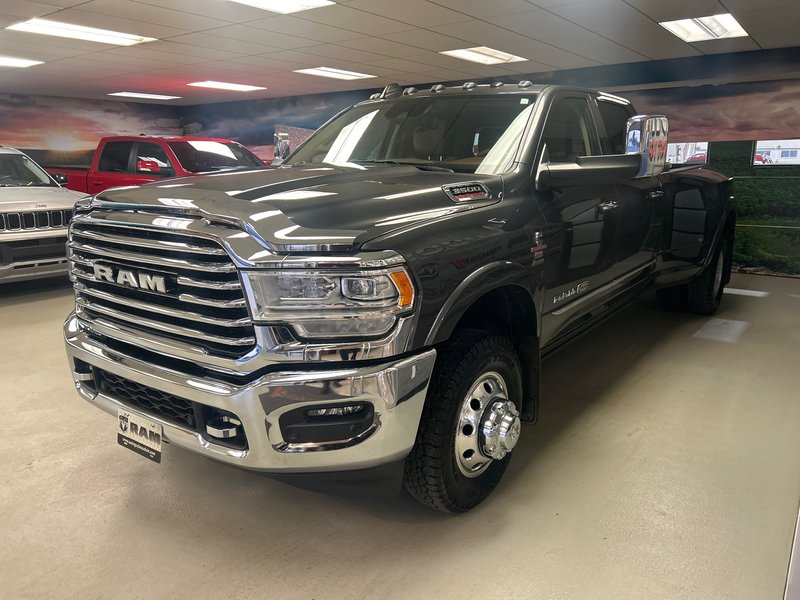 2022 Ram 3500 Crew Limited Longhorn
