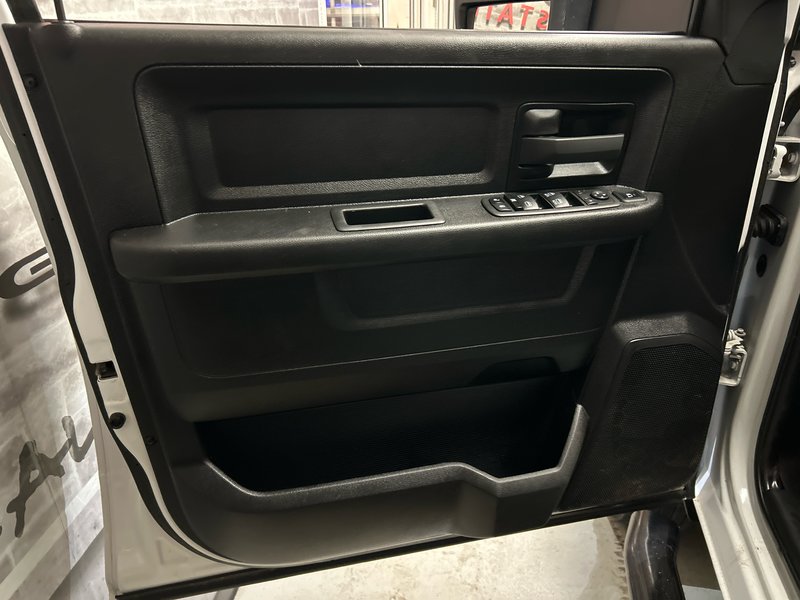 2023 Ram 3500 CREW Tradesman