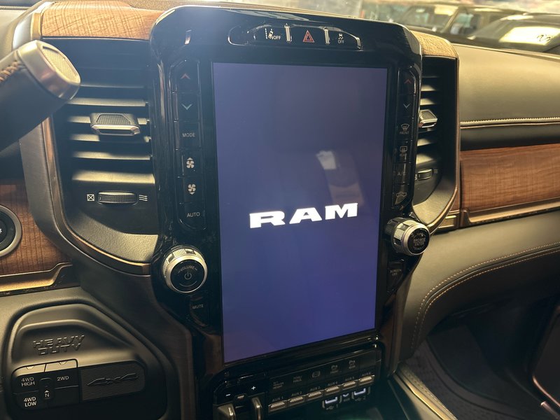 Ram 3500 LIMITED LONGHORN 2024
