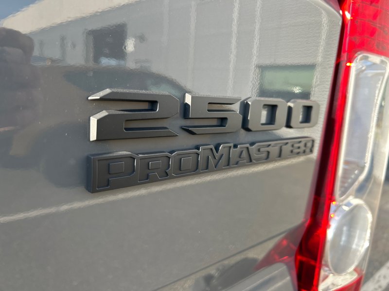 Ram PROMASTER CARGO VAN 2500 SLT+ 2025