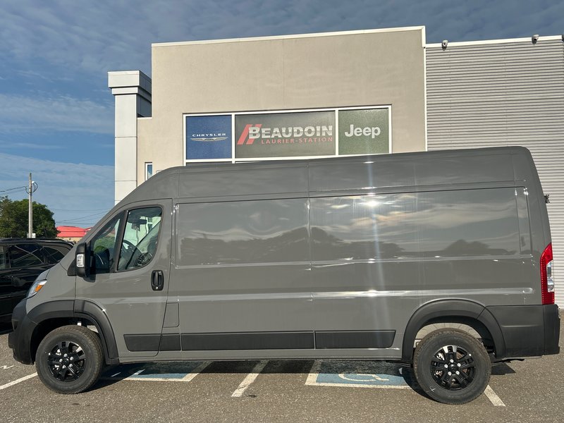 Ram PROMASTER CARGO VAN 2500 SLT+ 2025